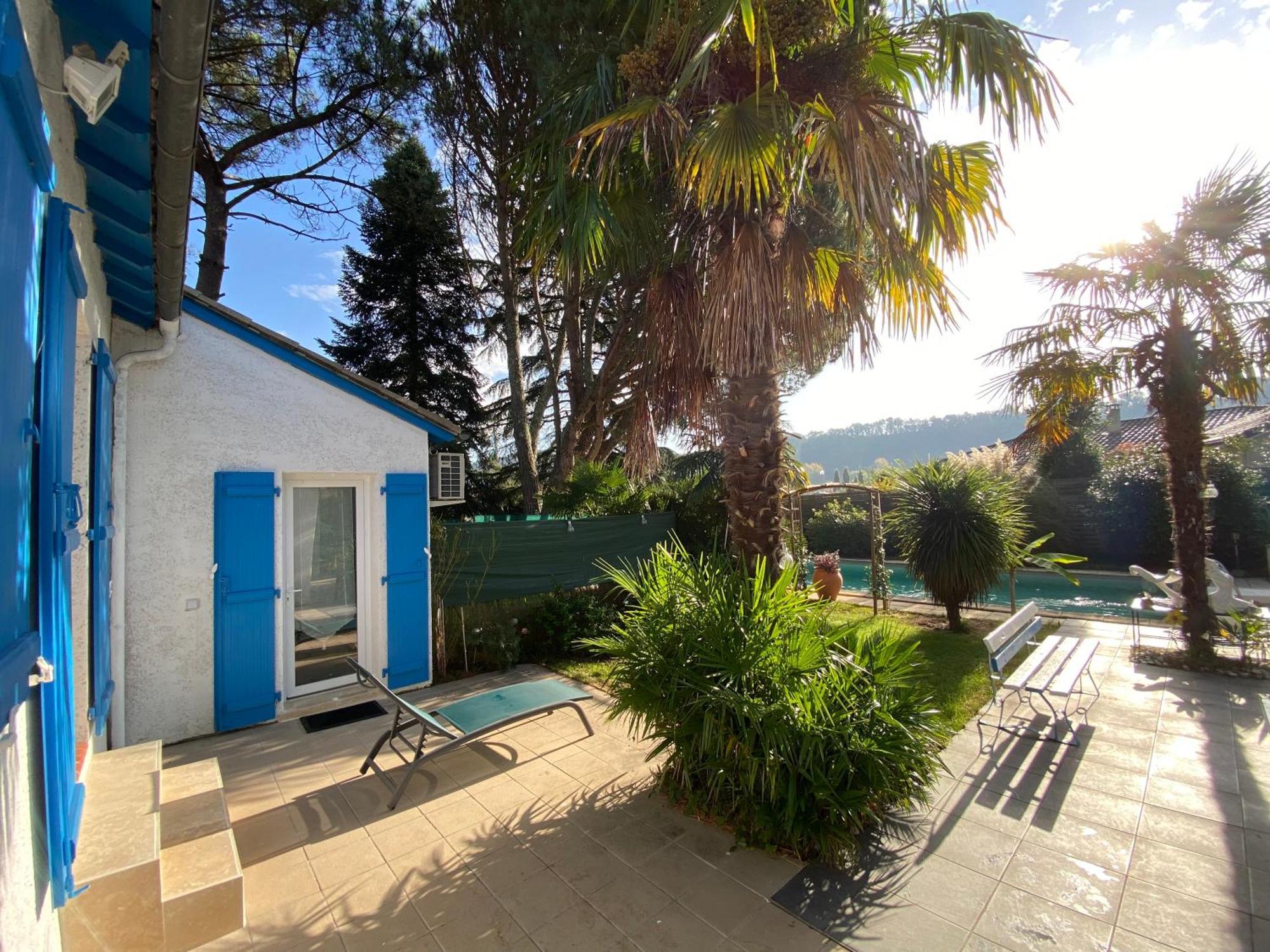Villa & Spa-Sauna-Piscine-Massages Du "Nirvana Vivant" Biars-sur-Cere Exterior photo